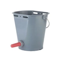 Cubo Tetón 8L para Terneros – Grupo Señaris