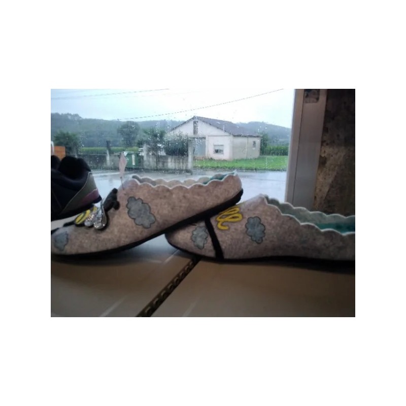 Zapatilla de Casa Descalza Abejas Bee Happy | Grupo Señaris