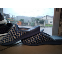 Zapatilla de Casa Descalza con Motivos de Punto | Grupo Señaris
